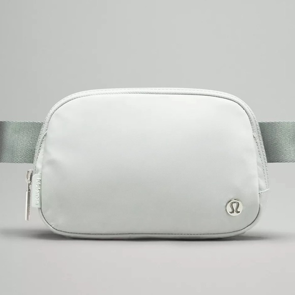 [ ❌ SOLD ] NWT Lululemon Everywhere Belt Bag 1L (Jade Grey) - Picture 1 of 9